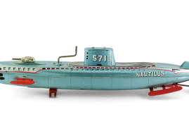Tin, wind-up, crank-operated submarine with the name “Nautilus”. Made by the Japanese “Silinsei” company in the 1950s