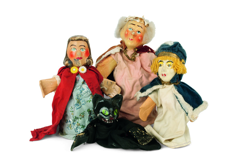 Greek puppets, played with the fingers, of various toymakers, from thw 1930s-50s